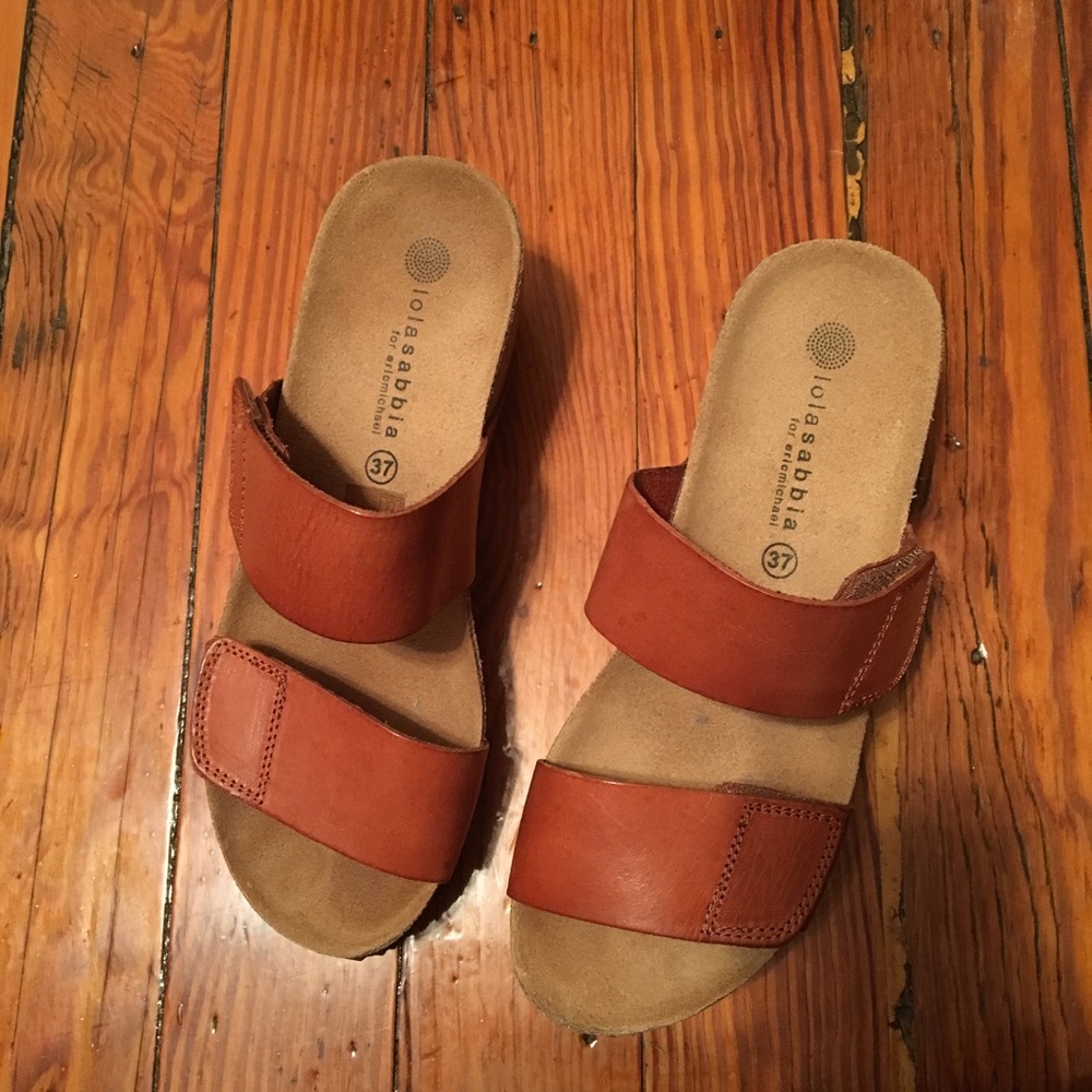 Lola Sabbia Wedges
